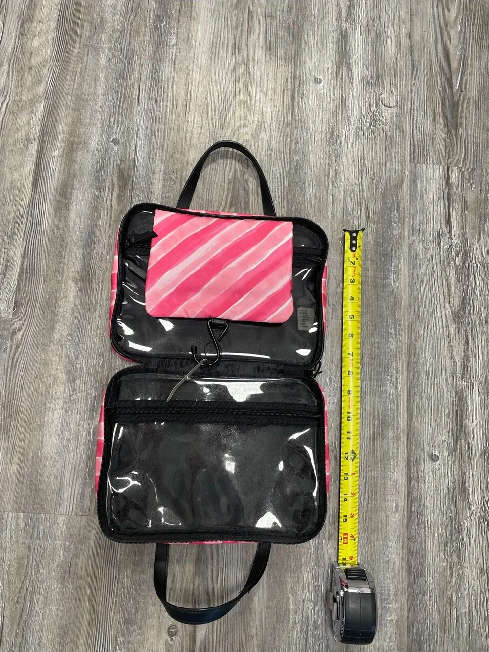 *New * Victoria Secret Toiletry bag